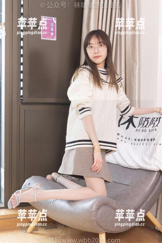 BoBoSocks袜啵啵 - 如果小甜豆的OL装也能说话，那一定是在邀请你下载图库，别犹豫了！