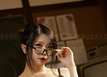 若无圣光相伴，Leah梓未私蜜助理的作品才能那么自在又无畏！