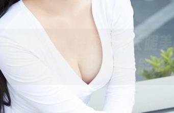 MiiTao蜜桃社 – 许思铭的长腿美图，有时候我觉得也是隐形能力