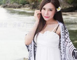 MyGirl美媛馆 – 又来了！豆baby最新泳衣原图，沙滩上沙子被闪瞎了！