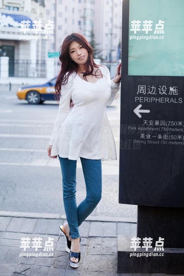 TuiGirl推女郎 - 把自己定制得透明，王馨瑶图集会让你耳朵红热