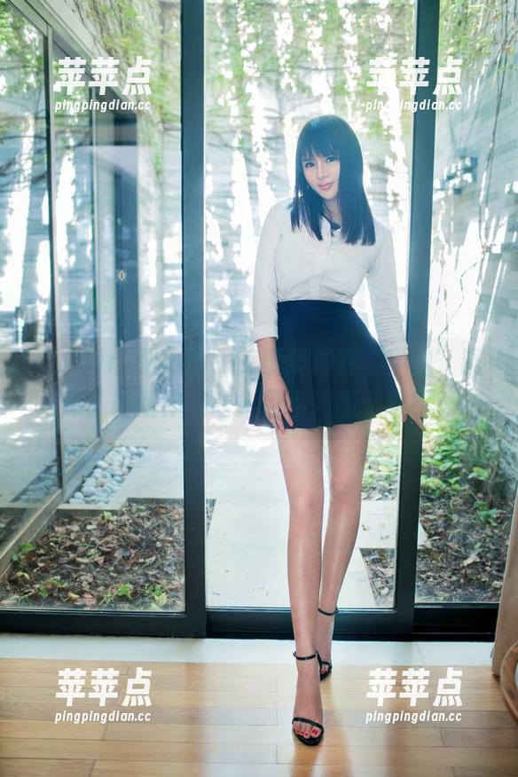 TuiGirl推女郎-艾栗栗 TuiGirl推女郎 - 艾栗栗精彩“学姐”图库,最新作品让人目不转睛,哈哈。