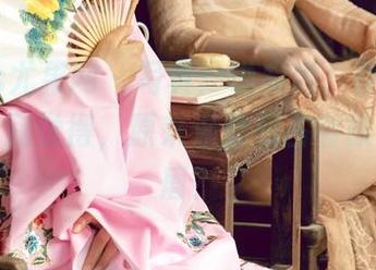 UGirls尤果网 – 写真：说实话，伊莉娜的内衣让我觉得，原来温柔和占有欲并不矛盾？