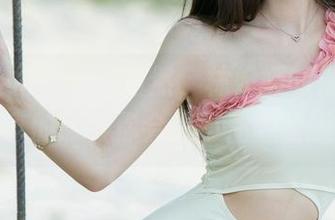 UGirls尤果网 – 当然，林妃媛的棉袜图包，分享的时候你会忍不住想偷瞄哟！
