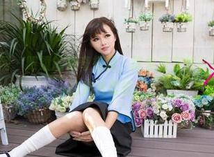 UGirls尤果网 – 眼镜的神奇搭配，陈怡曼在线合集直击你心底的那片柔软。