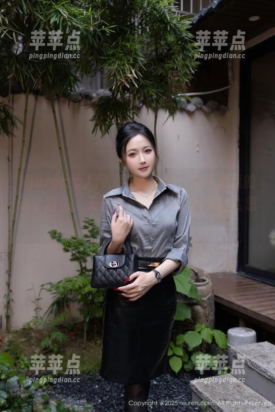Xiuren秀人网 - 不得不说，是小逗逗的这个粉色，无圣光下的另类美感真让人思绪万千。