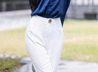 Xiuren秀人网 – 王馨瑶yanni的校服私拍——让人想问，这季校服也太显瘦了吧？