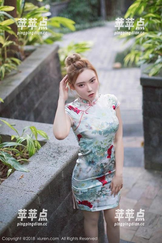 Xiuren秀人网 - 金悦汐教室：我下载了一整个网盘的不羁！