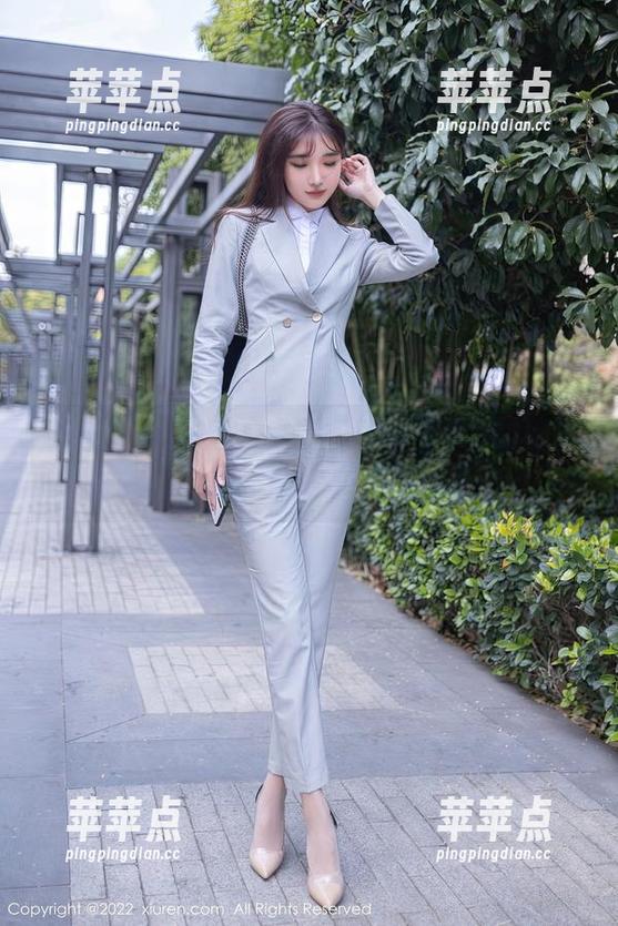 Xiuren秀人网 - 陆萱萱cecillia的秘密写真，下载的时候诡异的期待……