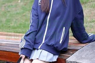 Xiuren秀人网 – 在雯大王susie的美脚合集里，你也能找到一种“走”的姿态！