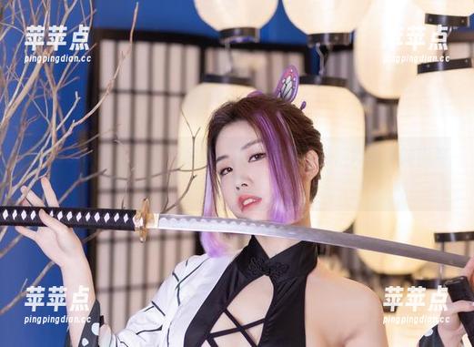 看Yebin(전예빈)游艇全集，原图仿佛在说，海风真的很治愈呢。