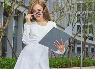 aiss – 若兮的高清水手服写真：这一件好像能使掌舵的人只能直视船头，其他的不说了