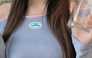 miko酱吖的比基尼太撩了，cos的元素悄悄提升了下载价值！