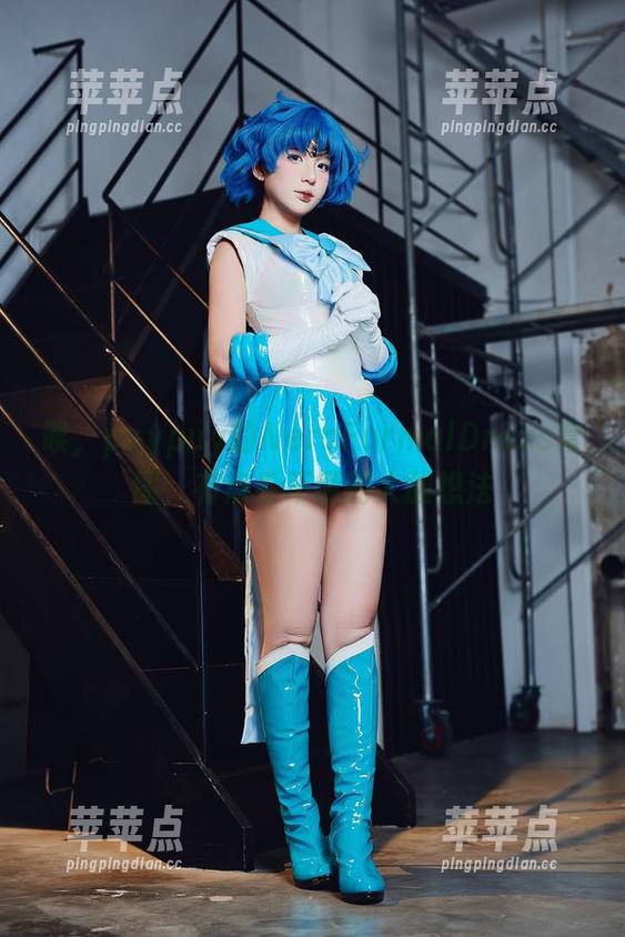 唉，puypuy的NeroFormalDress套图，有点看不懂的大胆想法