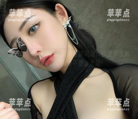 微密圈 - 不爱笑的赛琳运动新风潮：原图展示她怎么把运动搞得不那么无聊！