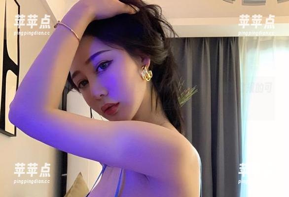 不爱笑的赛琳 微密圈 - 私拍:原图中的不爱笑的赛琳奶牛女仆,跳脱常规的可爱中似乎又透着一丝狡黠。