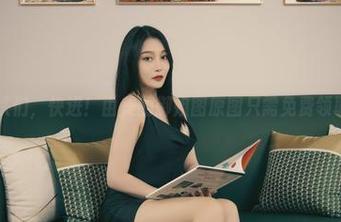 丽柜 – 老铁们，快进！由美的御姐图原图只需免费领取，不谢！