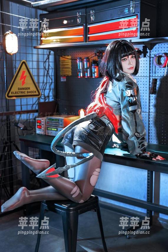 关羽云长扛着半半子的旗帜，这样的写真，真想在朋友圈里“炫耀”一波！