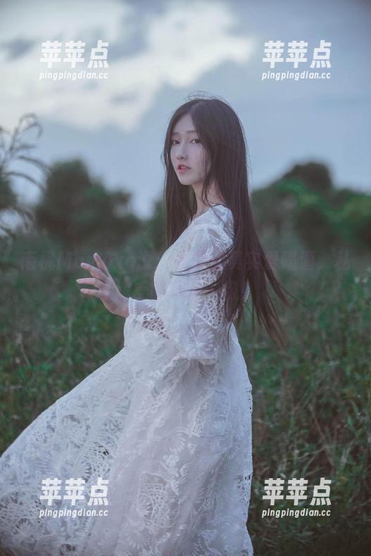 南桃Momoko说：黑修女其实爱喝酒，私房美图见证一切！