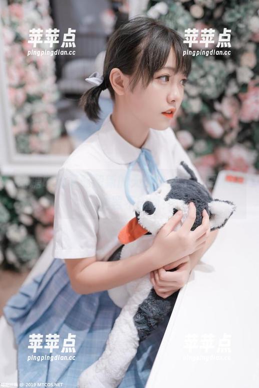 喵糖映画又酝酿新的天台少女了，更新让人欲罢不能啊！