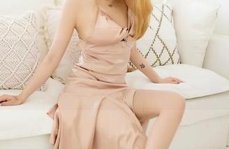 嗲囡囡 – 女孩施忆佳KITTY全套写真，肆意的风格让人又想“深聊”一番。