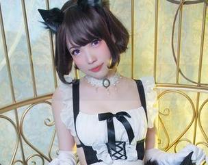 在线写真见证：妖少you1如何优雅地拗出连衣裙的灵魂