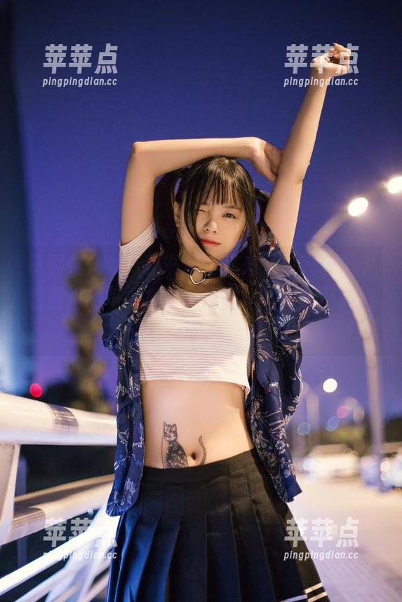 小野妹子w，秘书造型又来了！兴奋地想看看她的每一角度，原图、写真都不能错过。
