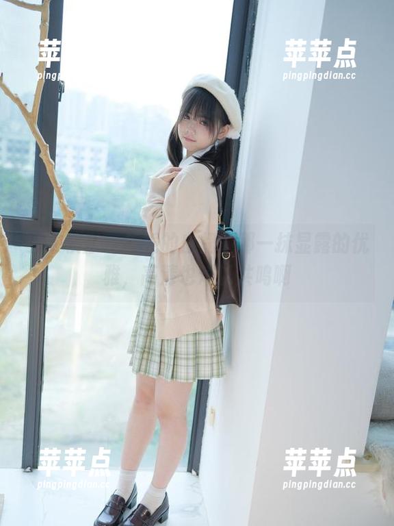 少女秩序 - 乐栀的白裙，那一抹显露的优雅，高清也难以共鸣啊