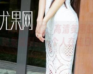 尤果网 – 网袜+小喜：高清美图的完美展示，结果就剩我一个人在流口水。