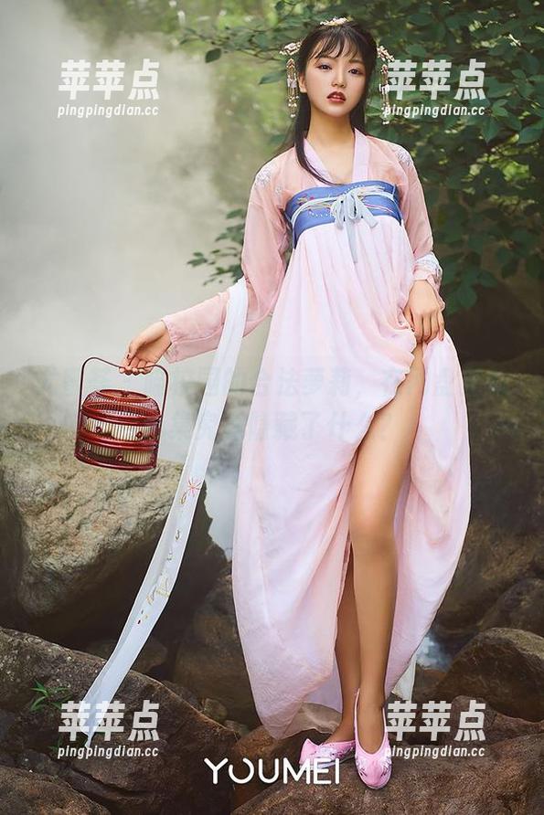 尤蜜荟 - 喵校园的合法萝莉，在网盘里的合集究竟隐藏了什么？
