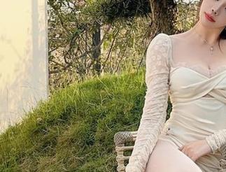 微密圈 – 徐莉芝的美足写真，这下载得慢不如快来瞄一眼！