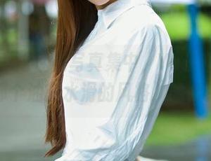 推女郎 – 这油亮写真集中，Yu佳妮依旧是那个油光水滑的风格，哈哈！