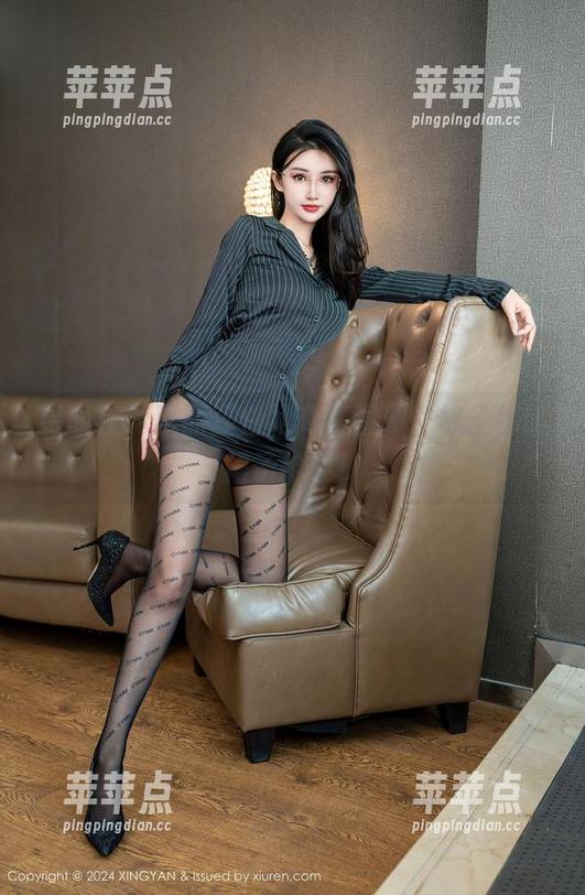 星颜社 - 李丽莎白裙高清图册，袜子都比裙子抢镜！
