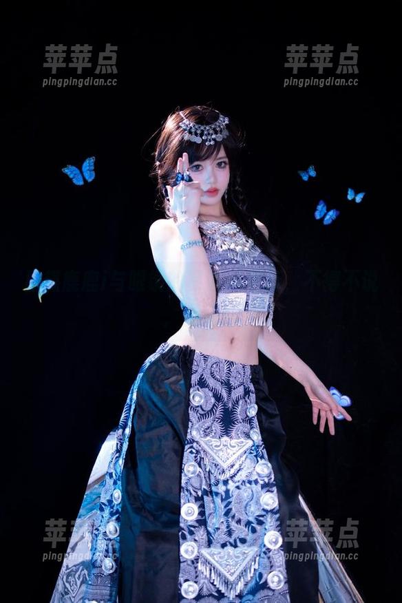 星黛鹿鹿i与眼镜的写真集更新，不得不说，上头！