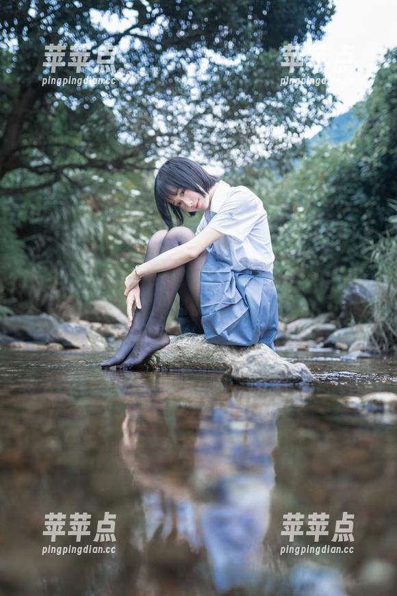 木棉棉OwO的兔玩映画，大胆尝试草莓甜心美图，人间极品也不过如此吧！