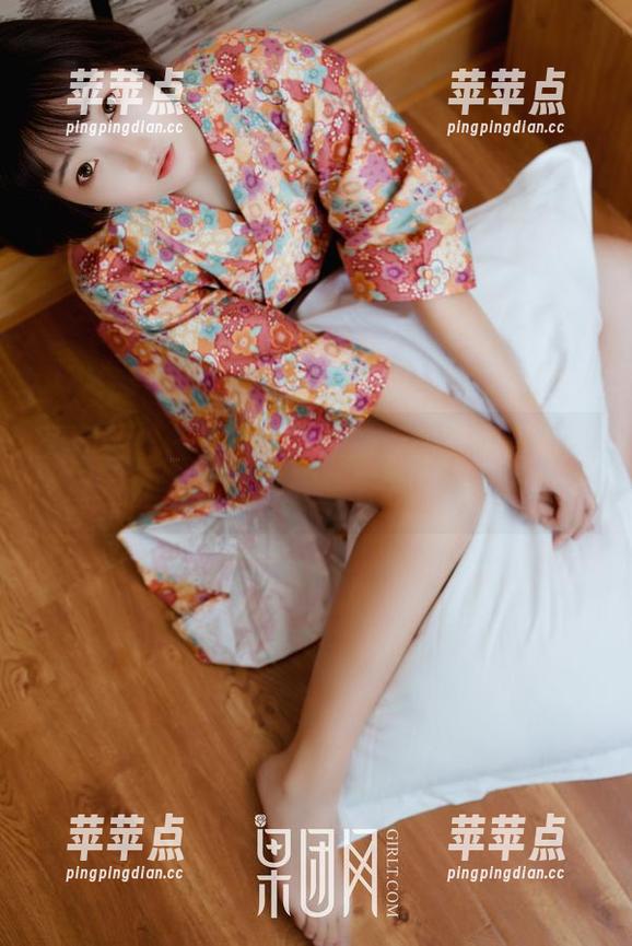 果团网 - 一不小心在周妍希的美腿高清原图停留了太久，时间去哪儿了？