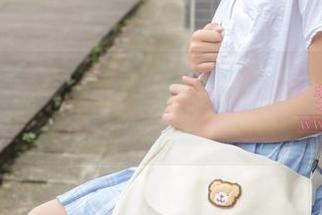 梦丝女神 – 发现香萱婚纱的在线图片，貌似时间都在此刻停住了呐。