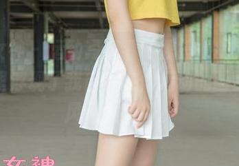 梦丝女神 – 运动写真看了魏婷婷的定制，脑海里浮现了我自己在做运动的画面，画风不太对啊。