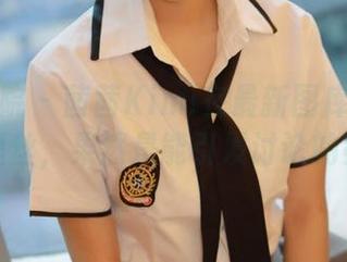 模范学院 – 茜茜Kimi在最新图库上线的裤里丝，果然是能引发讨论的亮点