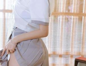 樱井小莜泳池游得不错，美图满载，快来下载吧别犹豫！