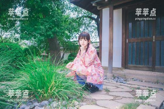 樱群的女孩：今天你“被自拍”了吗？