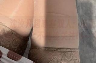 微密圈 – 沈汝凡超哇塞双人：画面既亲密又荒谬，完全不知该关注哪一个？