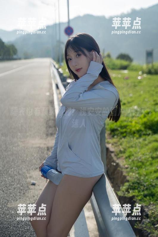 浅安安 睡衣也有顶级福利!浅安安的图片阴险又迷人