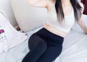 物恋传媒 – 岚岚的灰丝时刻，不仅打底，还免费美图大放送！
