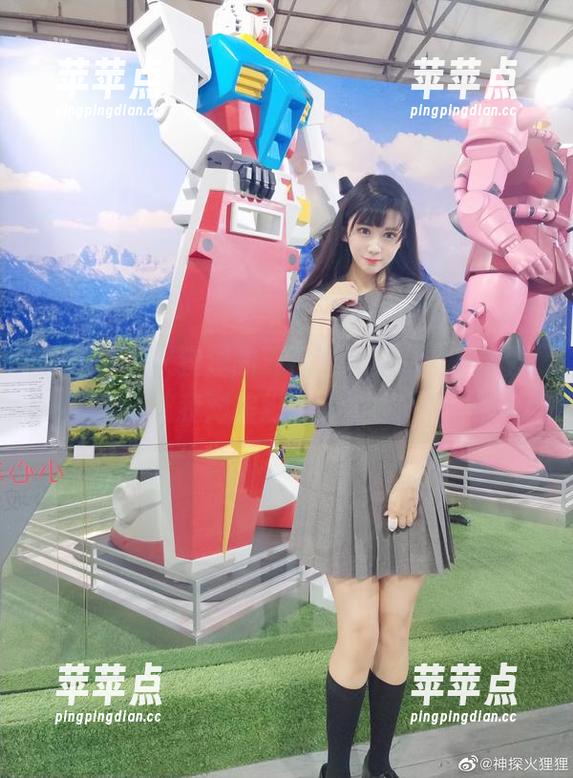 这组神探火狸狸的夏日定制图片，能否打破我对缤纷的认知呢？