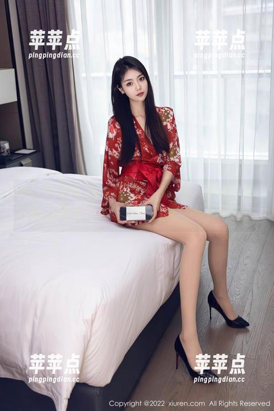 秀人网-安琪 秀人网 - 安琪连衣裙作品的第一反应:真有那么吸引人吗?再看几遍,果然如此。