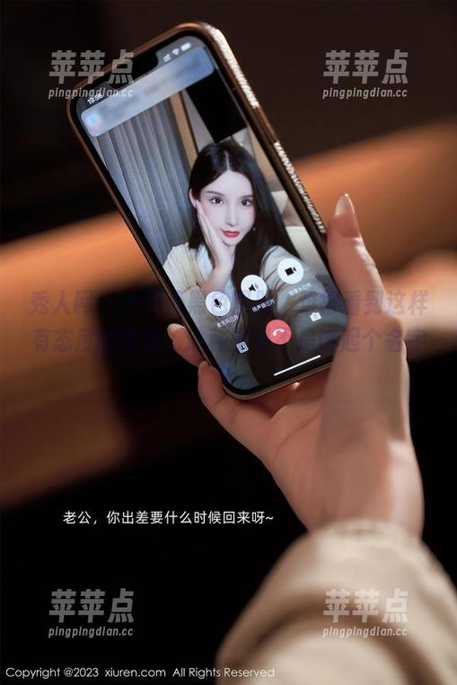 秀人网 - 小爪几黑色图册，难得看到这样有态度的黑色，这种黑是不是该起个名字？