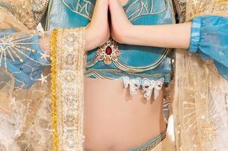 秀人网 – 在护士装里，是小逗逗的美图让人想起那一年…（哈哈）