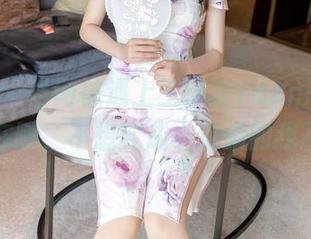 秀人网 – 当网袜遇上王馨瑶Yanni，高清合集在哪，不想变成小迷弟的我不是人