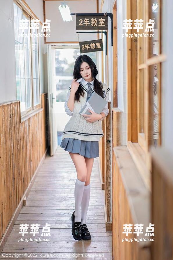 秀人网 - 兔女郎在盼盼龙女sunny镜头下——就为这张免费照片，我追了几公里！